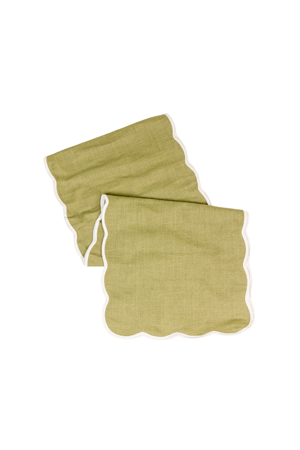 Scalloped Florence Table Runner