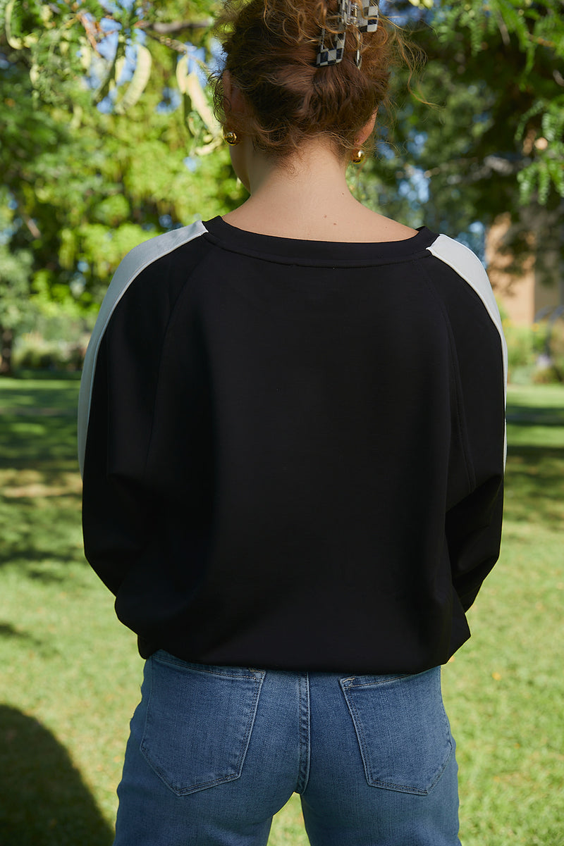 Everly Black Pullover