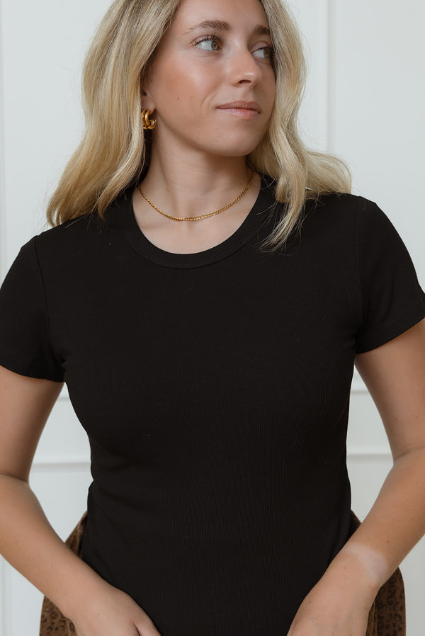 Winnie Black Top