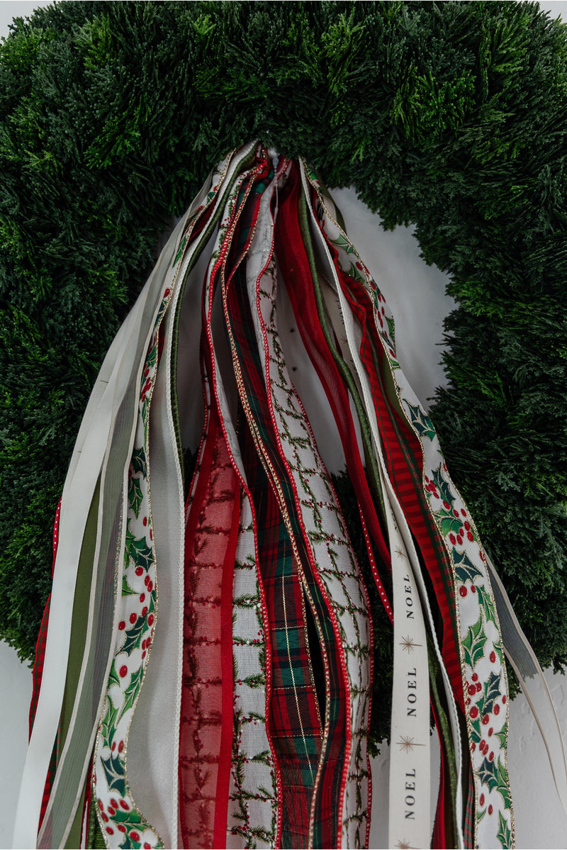 Holly and Berries Ribbon Bundle