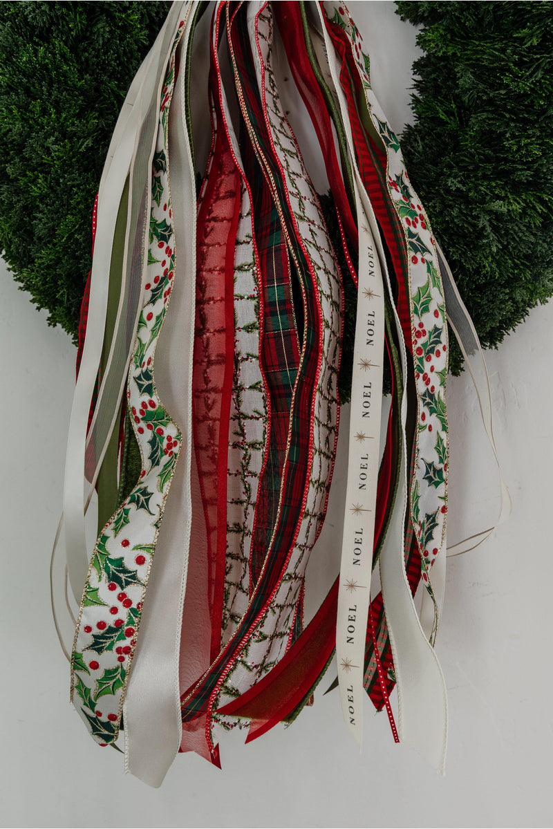 Holly and Berries Ribbon Bundle