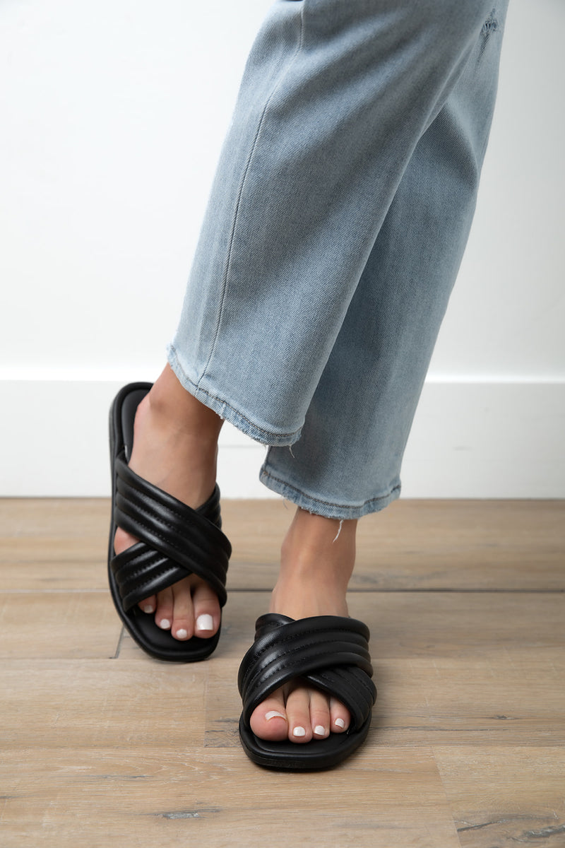 Seychelles Word for Word Black Sandals